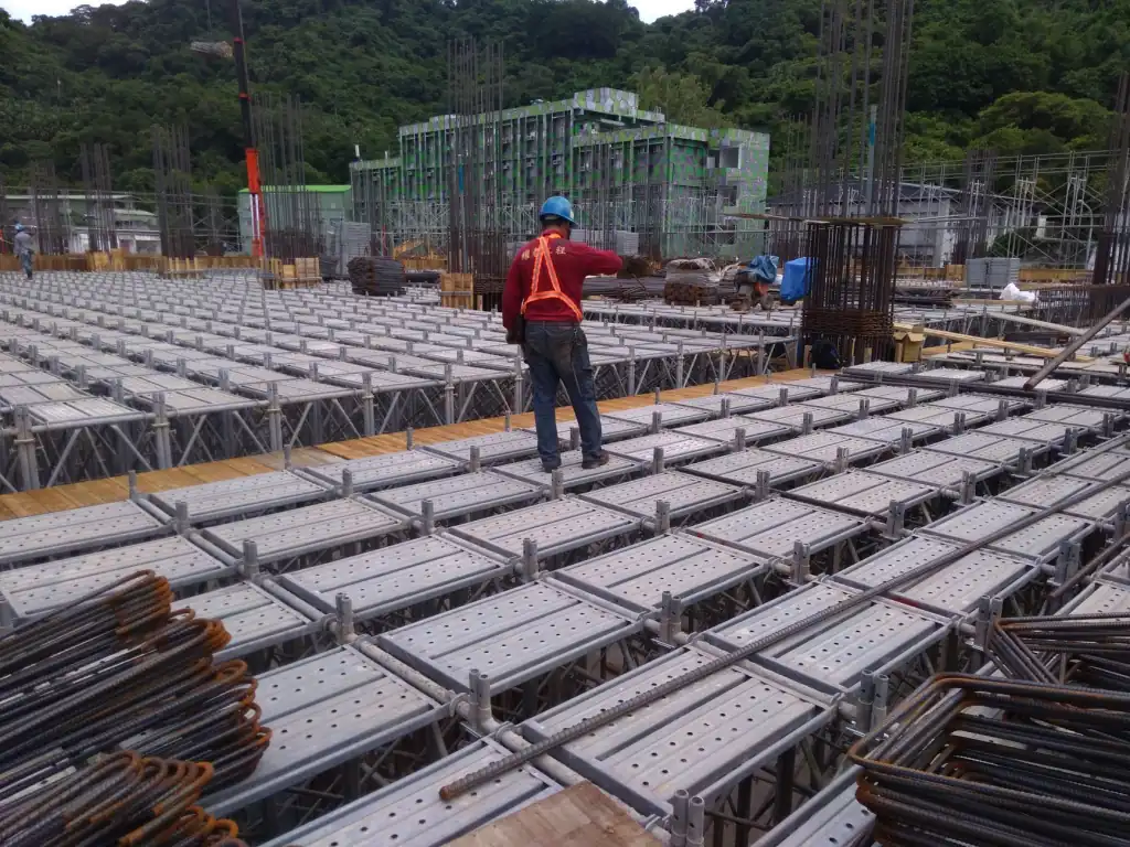 重庆商业综合体建筑装修装饰与机电安装工程的关键施工要点解析