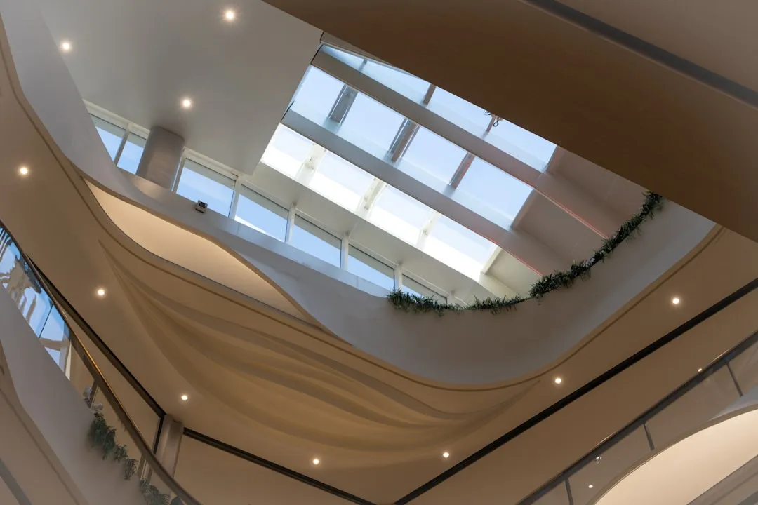 重庆恒凡达建筑装修装饰工程：商业空间机电安装一体化施工要点解析正文配图 2